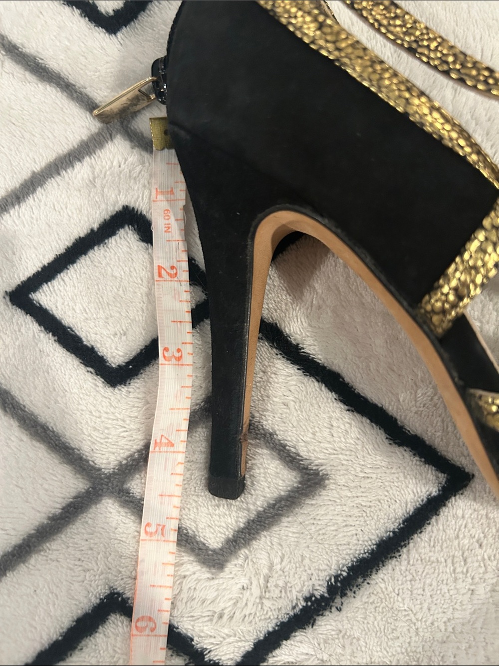 Heels - Picture 6 of 6